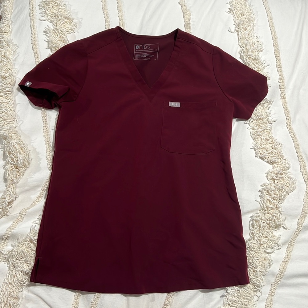 Maroon Figs scrub